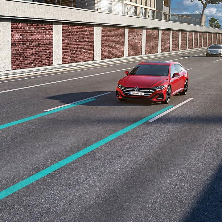 Lane assist a Side assist na príklade modelu Arteon