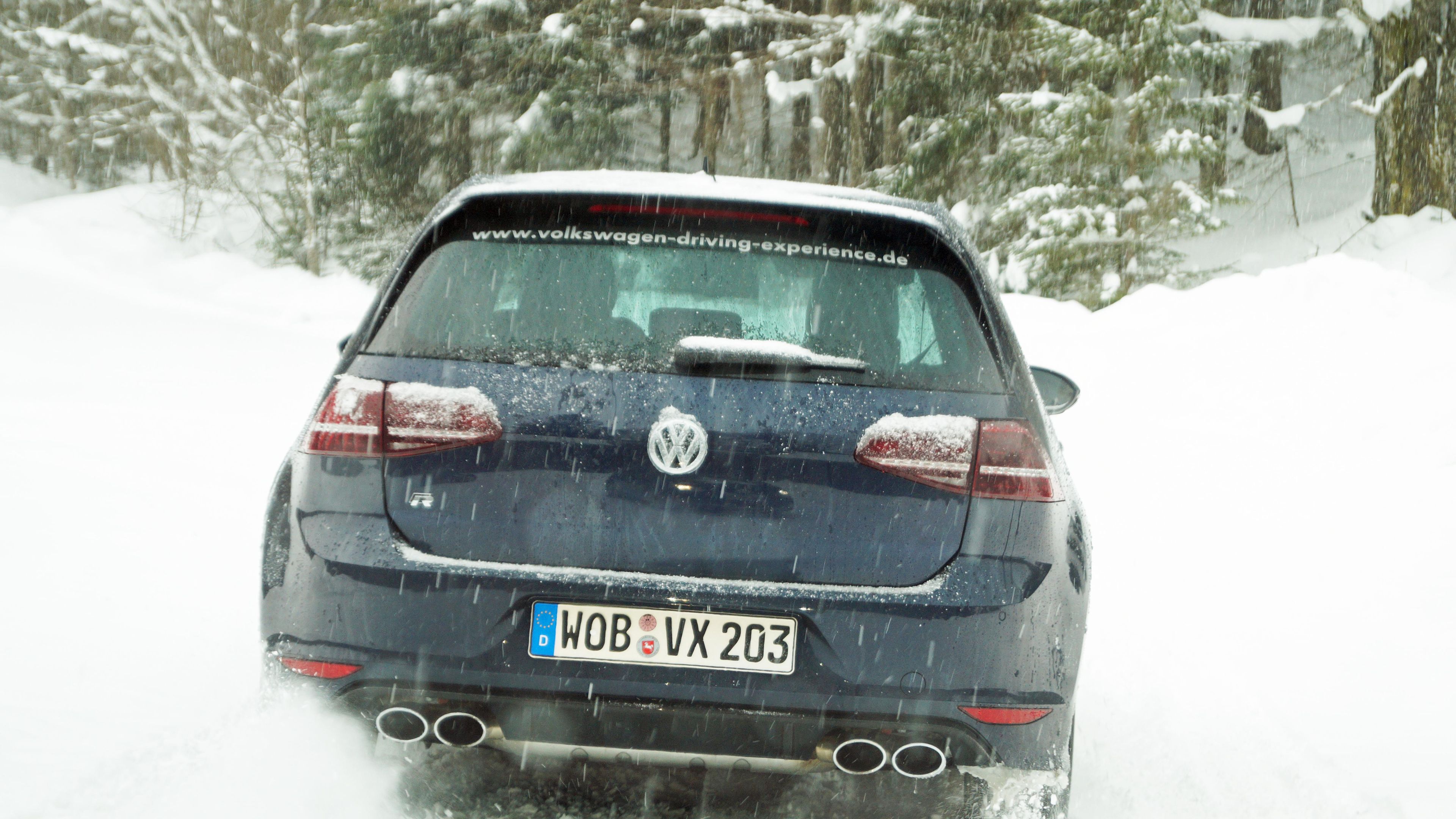 vw volkswagen winter schnee driving experience